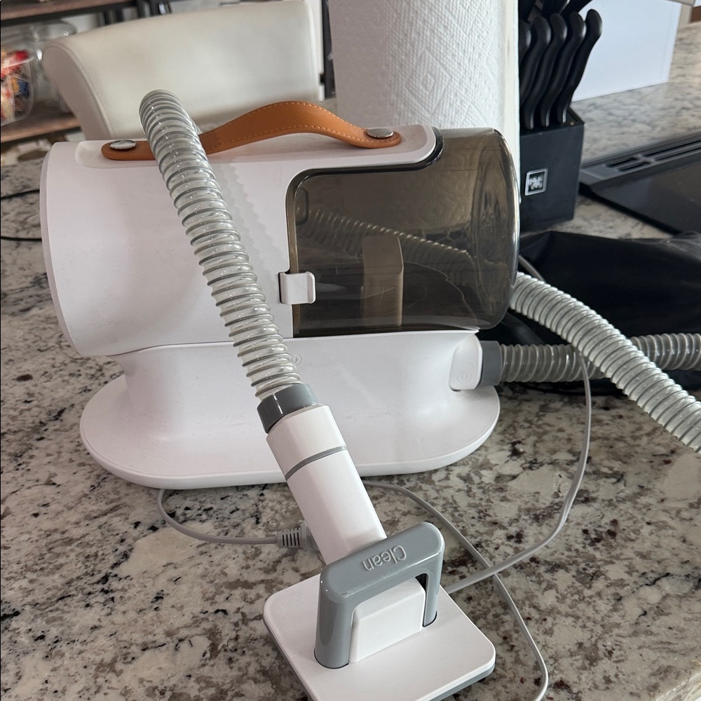 Airrobo Pet Grooming Vacuum